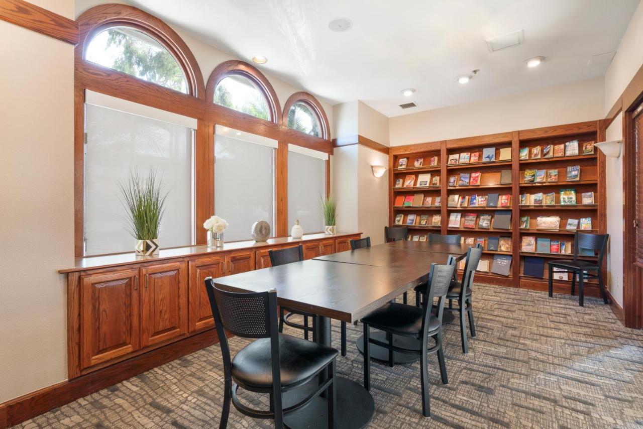Chase Suites Brea-Fullerton - North Orange County Εξωτερικό φωτογραφία