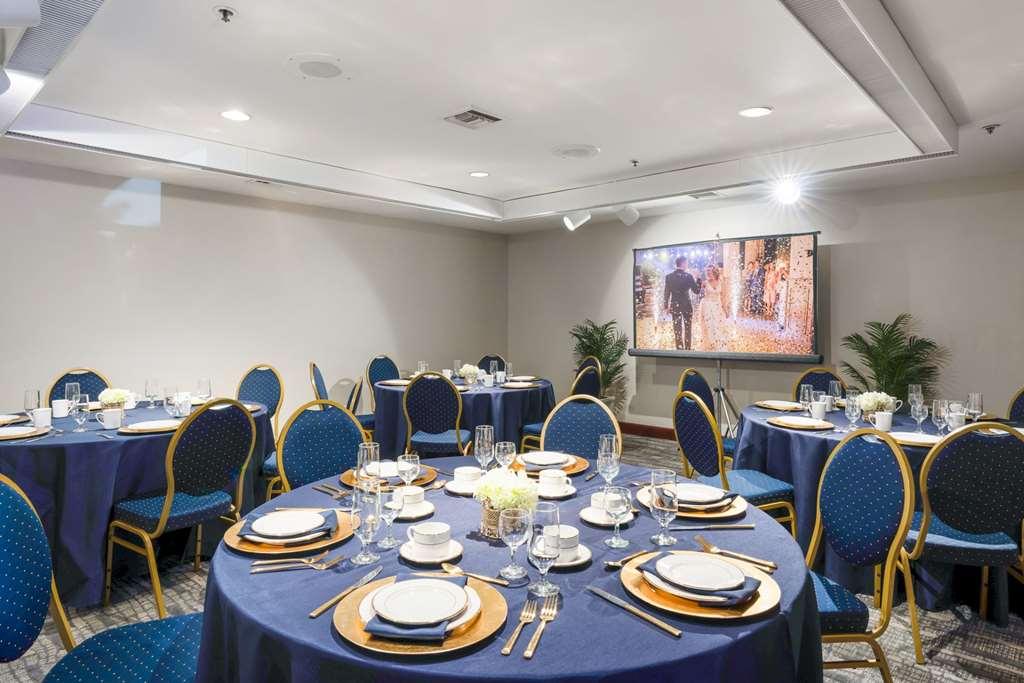 Chase Suites Brea-Fullerton - North Orange County Ανέσεις φωτογραφία