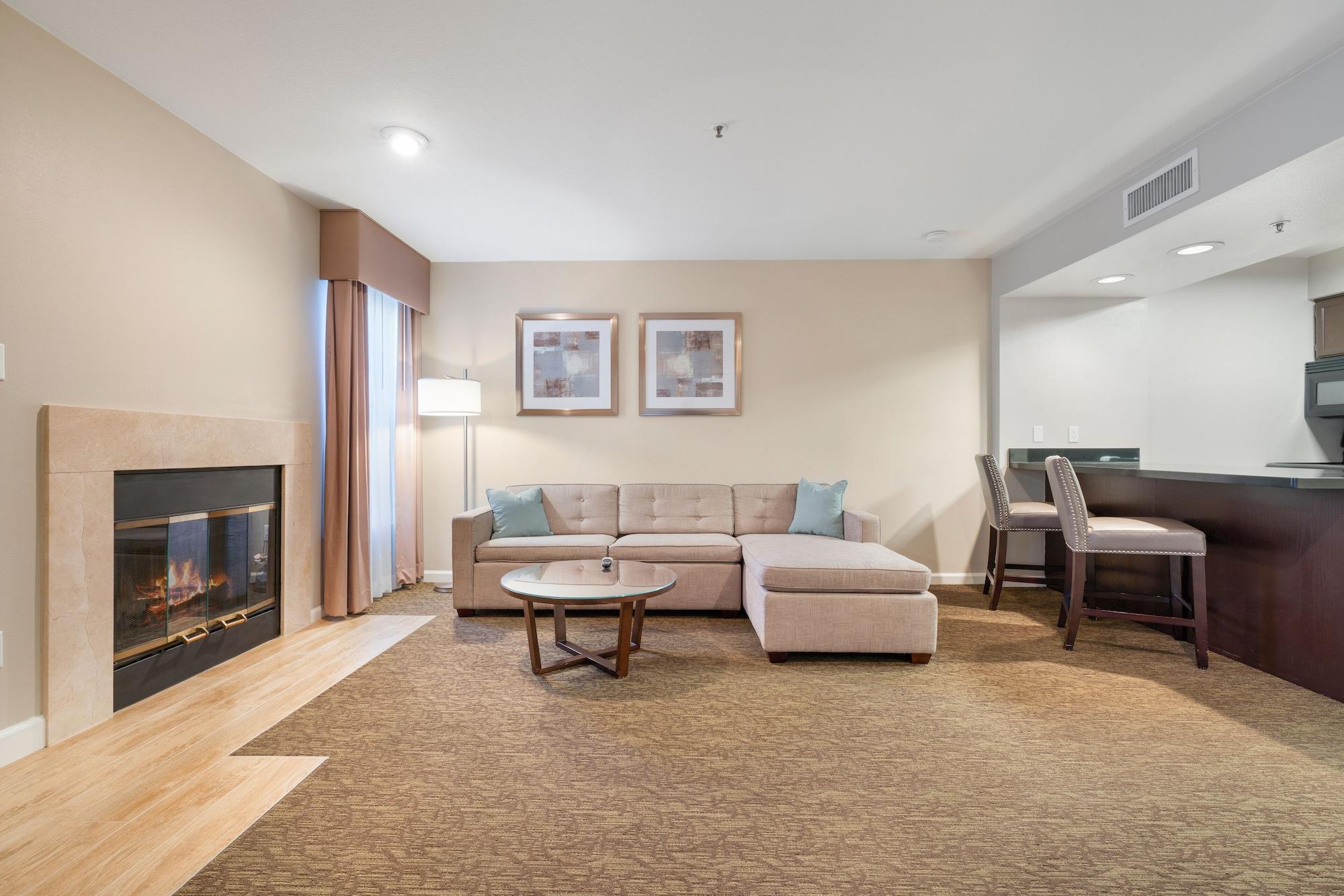Chase Suites Brea-Fullerton - North Orange County Εξωτερικό φωτογραφία
