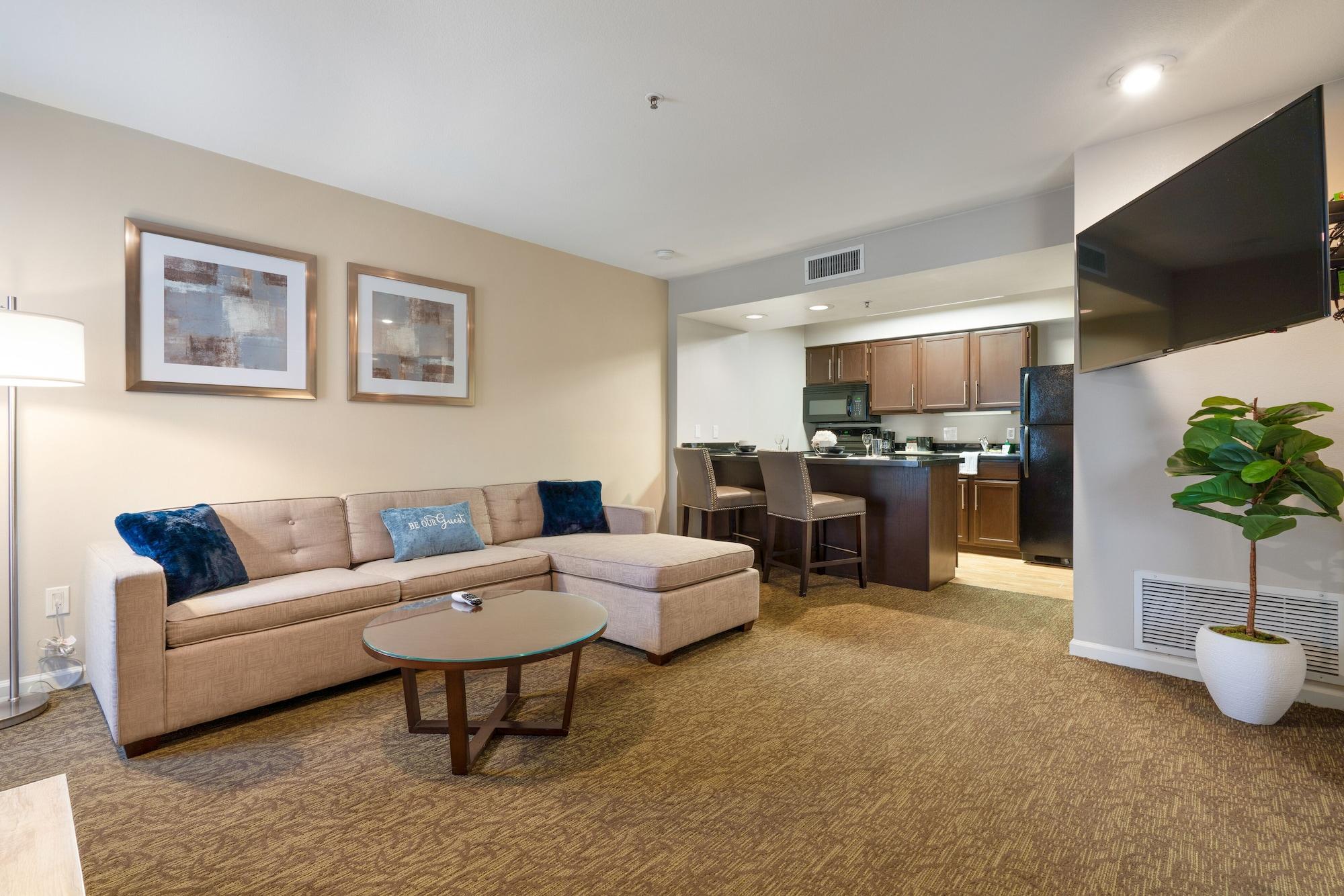 Chase Suites Brea-Fullerton - North Orange County Εξωτερικό φωτογραφία