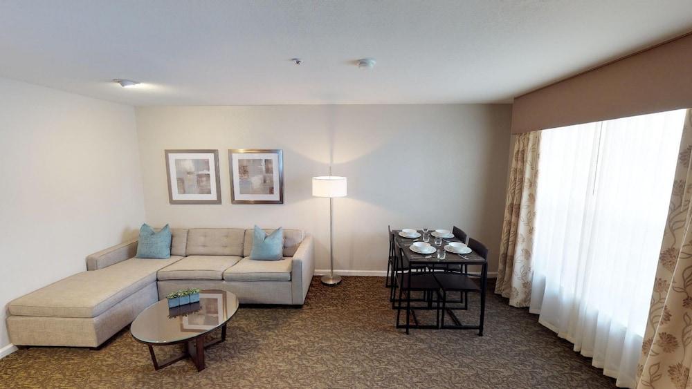 Chase Suites Brea-Fullerton - North Orange County Εξωτερικό φωτογραφία