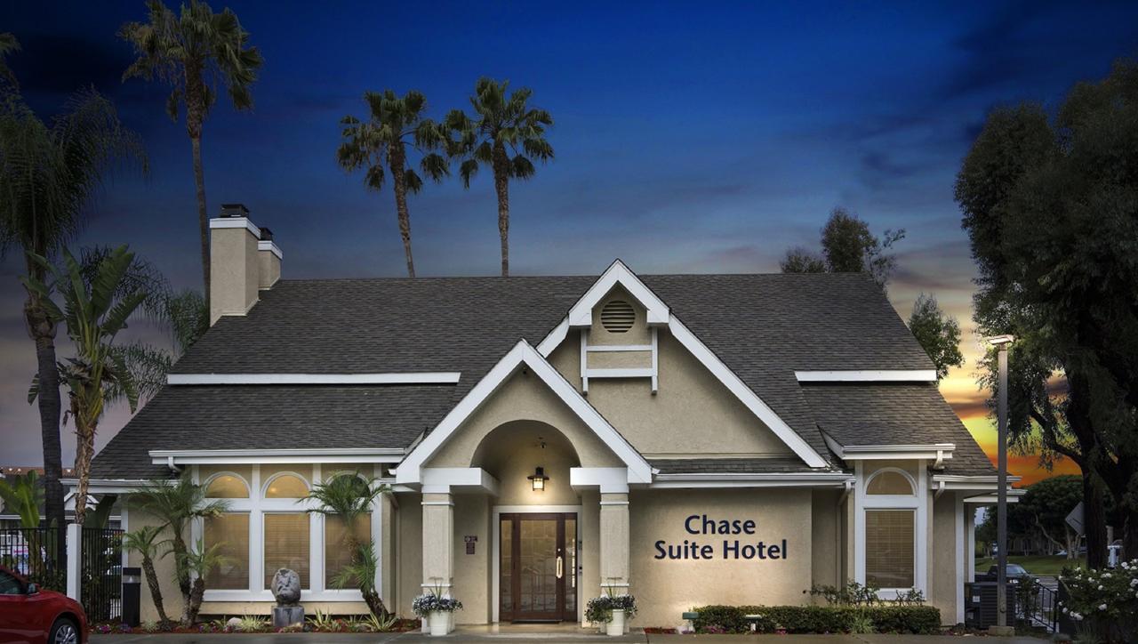 Chase Suites Brea-Fullerton - North Orange County Εξωτερικό φωτογραφία