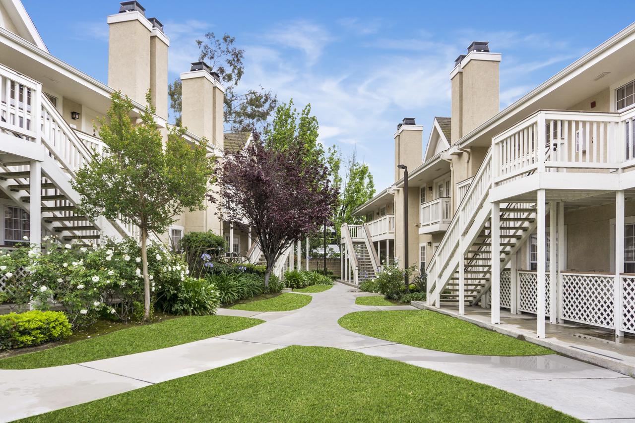 Chase Suites Brea-Fullerton - North Orange County Εξωτερικό φωτογραφία