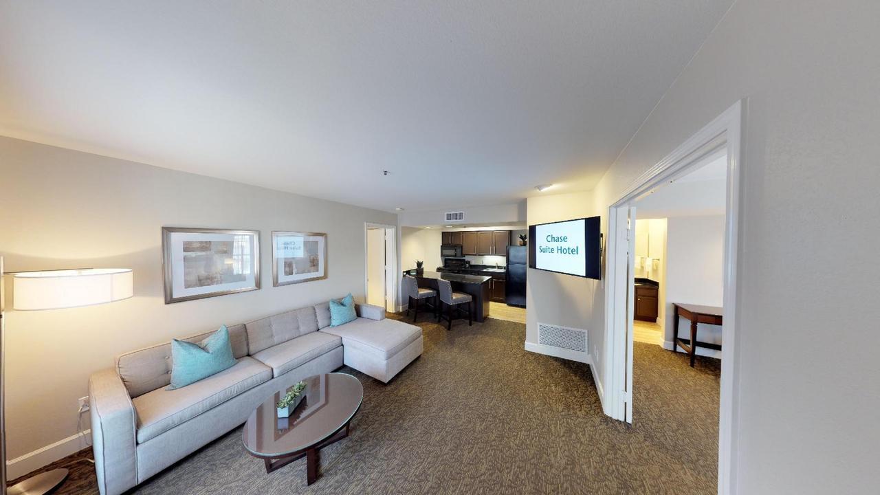 Chase Suites Brea-Fullerton - North Orange County Εξωτερικό φωτογραφία